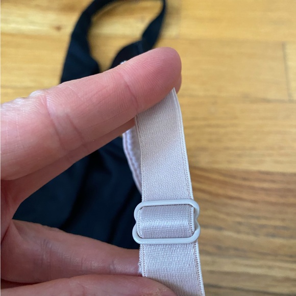 Natori Sports Bra Women's Recharge Lot of 5 32DD  Underwire Adjustable Support - Picture 13 of 14